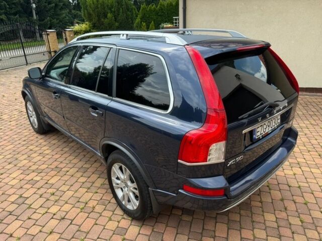 Синий Вольво ХС90, объемом двигателя 2.4 л и пробегом 231 тыс. км за 3350 $, фото 2 на Automoto.ua