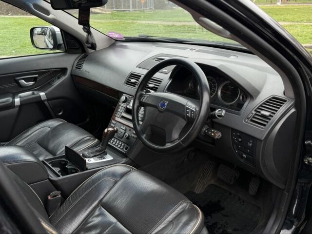 Синий Вольво ХС90, объемом двигателя 2.4 л и пробегом 211 тыс. км за 4000 $, фото 4 на Automoto.ua