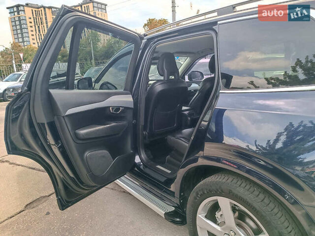 Синий Вольво ХС90, объемом двигателя 2 л и пробегом 318 тыс. км за 26890 $, фото 12 на Automoto.ua