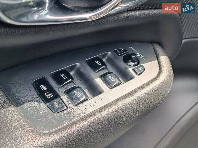 Синий Вольво ХС90, объемом двигателя 2 л и пробегом 318 тыс. км за 26890 $, фото 23 на Automoto.ua