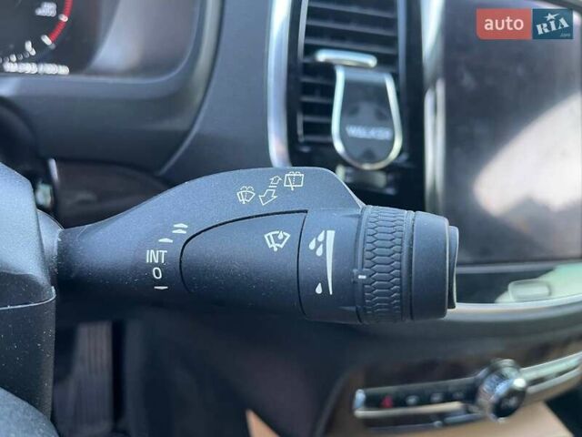 Синий Вольво ХС90, объемом двигателя 1.97 л и пробегом 212 тыс. км за 26290 $, фото 23 на Automoto.ua