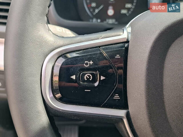 Синий Вольво ХС90, объемом двигателя 2 л и пробегом 318 тыс. км за 26890 $, фото 27 на Automoto.ua