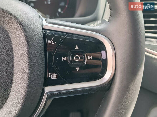 Синий Вольво ХС90, объемом двигателя 2 л и пробегом 318 тыс. км за 26890 $, фото 26 на Automoto.ua