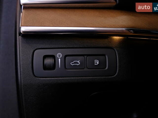 Вольво ХС90 2016 в Одессе на Automoto.ua Синий Вольво ХС90, объемом двигателя 2 л и пробегом 185 тыс. км за 31100 $, фото 35 на Automoto.ua