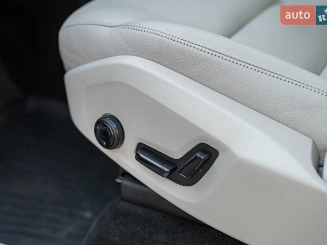 Вольво ХС90 2016 в Ровно на Automoto.ua Синий Вольво ХС90, объемом двигателя 1.97 л и пробегом 210 тыс. км за 23999 $, фото 20 на Automoto.ua