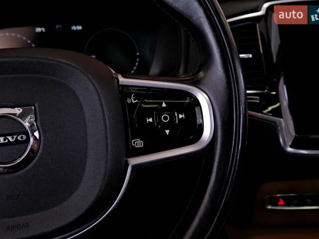 Вольво ХС90 2016 в Одессе на Automoto.ua Синий Вольво ХС90, объемом двигателя 2 л и пробегом 185 тыс. км за 31100 $, фото 43 на Automoto.ua