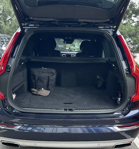 Синій Вольво ХС90, об'ємом двигуна 1.97 л та пробігом 257 тис. км за 35000 $, фото 32 на Automoto.ua