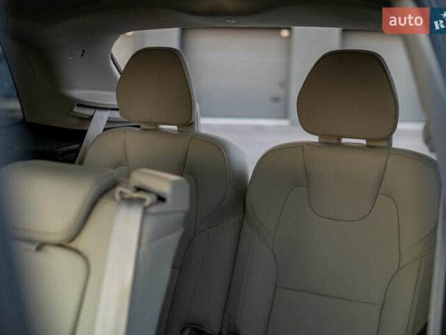 Вольво ХС90 2016 в Ровно на Automoto.ua Синий Вольво ХС90, объемом двигателя 1.97 л и пробегом 210 тыс. км за 23999 $, фото 35 на Automoto.ua