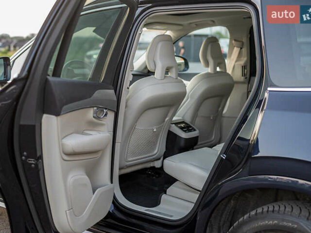 Вольво ХС90 2016 в Ровно на Automoto.ua Синий Вольво ХС90, объемом двигателя 1.97 л и пробегом 210 тыс. км за 23999 $, фото 31 на Automoto.ua