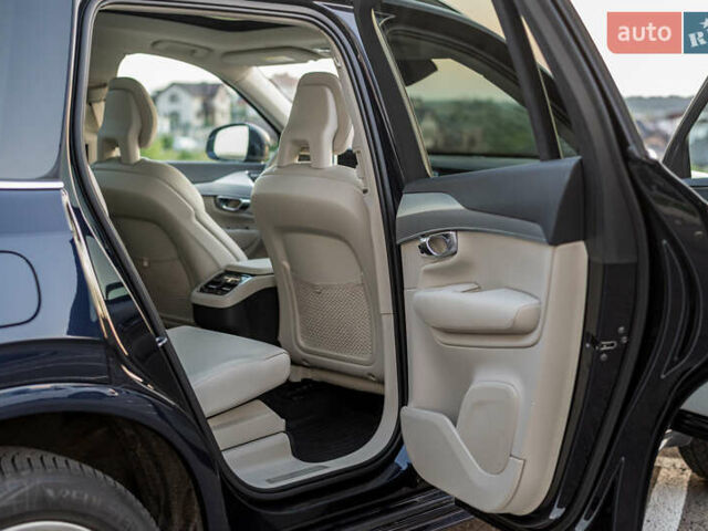 Вольво ХС90 2016 в Ровно на Automoto.ua Синий Вольво ХС90, объемом двигателя 1.97 л и пробегом 210 тыс. км за 23999 $, фото 29 на Automoto.ua