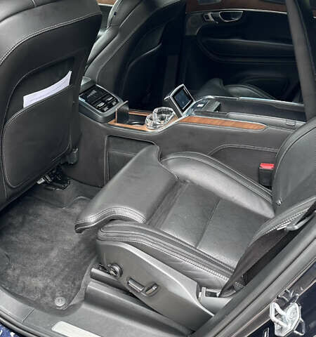 Синій Вольво ХС90, об'ємом двигуна 1.97 л та пробігом 257 тис. км за 35000 $, фото 20 на Automoto.ua