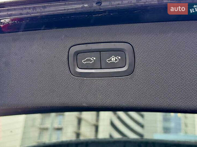 Синій Вольво ХС90, об'ємом двигуна 1.97 л та пробігом 128 тис. км за 28300 $, фото 7 на Automoto.ua