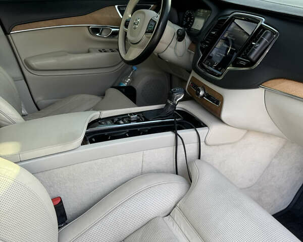 Синій Вольво ХС90, об'ємом двигуна 1.97 л та пробігом 138 тис. км за 32500 $, фото 19 на Automoto.ua