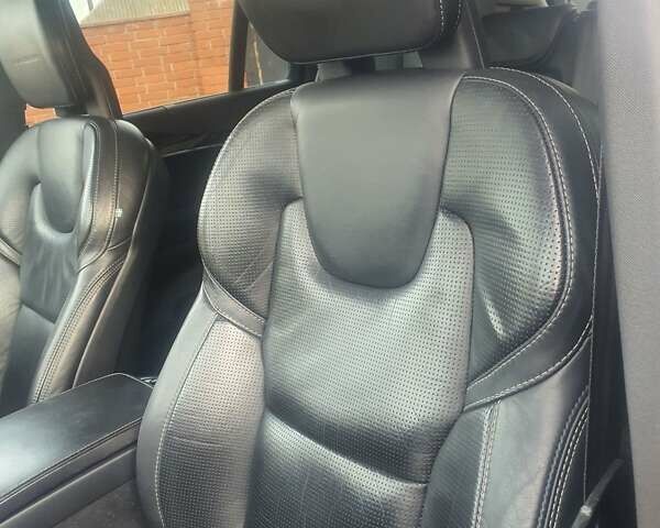 Синий Вольво ХС90, объемом двигателя 2 л и пробегом 240 тыс. км за 34000 $, фото 15 на Automoto.ua