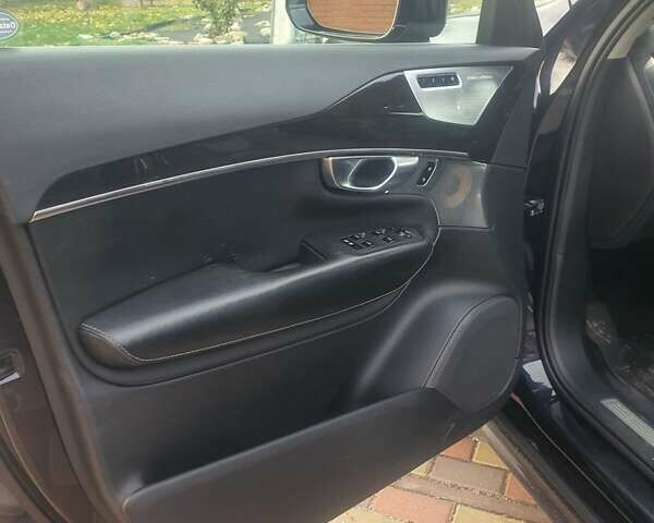 Синий Вольво ХС90, объемом двигателя 2 л и пробегом 240 тыс. км за 34000 $, фото 17 на Automoto.ua