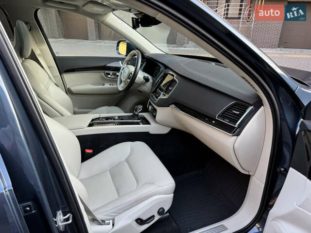 Синий Вольво ХС90, объемом двигателя 1.97 л и пробегом 137 тыс. км за 33500 $, фото 26 на Automoto.ua