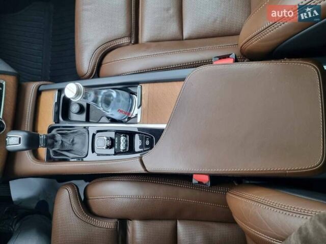 Синій Вольво ХС90, об'ємом двигуна 1.97 л та пробігом 99 тис. км за 33400 $, фото 40 на Automoto.ua