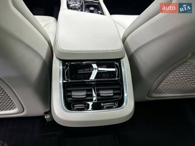 Вольво ХС90 2018 в Черновцах на Automoto.ua Синий Вольво ХС90, объемом двигателя 1.97 л и пробегом 139 тыс. км за 32000 $, фото 17 на Automoto.ua