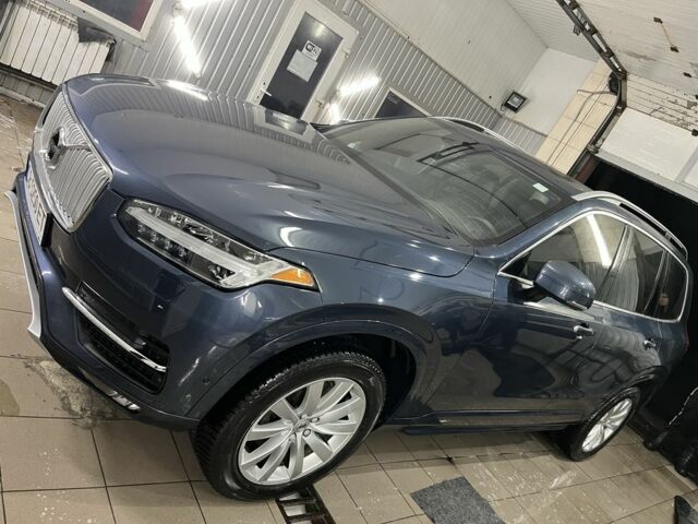 Синий Вольво ХС90, объемом двигателя 2 л и пробегом 115 тыс. км за 29500 $, фото 1 на Automoto.ua