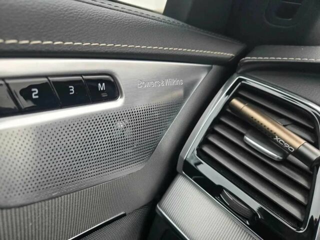 Вольво ХС90 2019 в Киеве на Automoto.ua Синий Вольво ХС90, объемом двигателя 2 л и пробегом 126 тыс. км за 23400 $, фото 15 на Automoto.ua