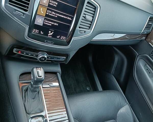 Синий Вольво ХС90, объемом двигателя 1.97 л и пробегом 142 тыс. км за 28000 $, фото 7 на Automoto.ua