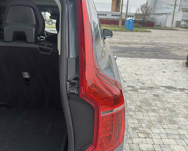 Синій Вольво ХС90, об'ємом двигуна 2 л та пробігом 105 тис. км за 33000 $, фото 18 на Automoto.ua