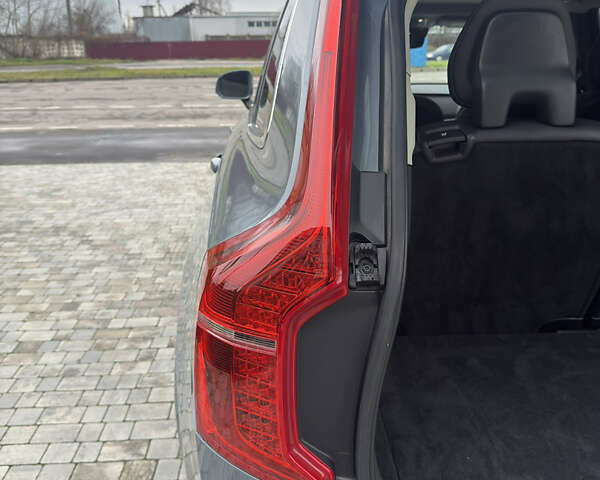 Синій Вольво ХС90, об'ємом двигуна 2 л та пробігом 105 тис. км за 33000 $, фото 19 на Automoto.ua