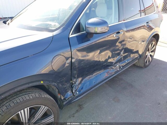 Синий Вольво ХС90, объемом двигателя 2 л и пробегом 93 тыс. км за 37500 $, фото 4 на Automoto.ua