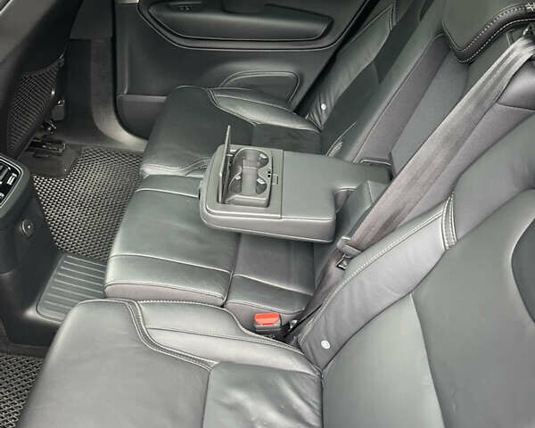 Вольво ХС90 2021 в Киеве на Automoto.ua Синий Вольво ХС90, объемом двигателя 1.97 л и пробегом 57 тыс. км за 52000 $, фото 37 на Automoto.ua