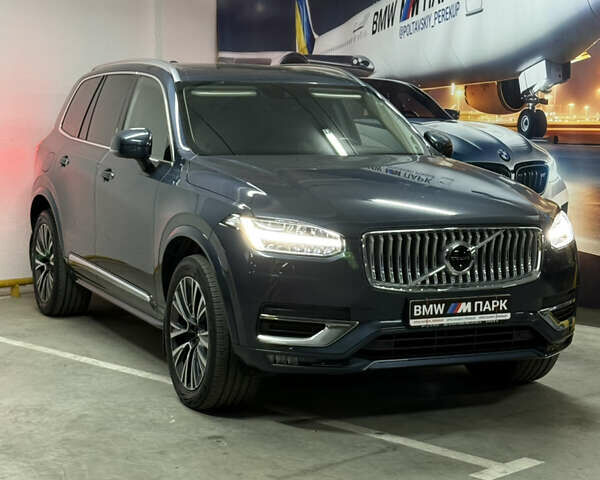 Синий Вольво ХС90, объемом двигателя 2 л и пробегом 64 тыс. км за 51500 $, фото 2 на Automoto.ua