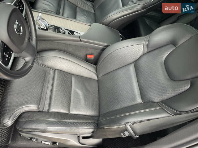 Вольво ХС90 2021 в Киеве на Automoto.ua Синий Вольво ХС90, объемом двигателя 1.97 л и пробегом 57 тыс. км за 52000 $, фото 20 на Automoto.ua