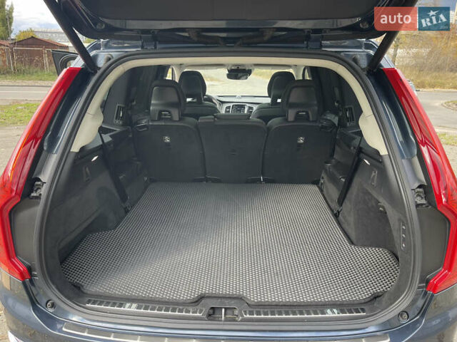 Вольво ХС90 2021 в Киеве на Automoto.ua Синий Вольво ХС90, объемом двигателя 1.97 л и пробегом 57 тыс. км за 52000 $, фото 42 на Automoto.ua