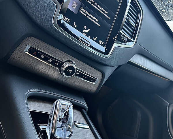 Синий Вольво ХС90, объемом двигателя 2 л и пробегом 69 тыс. км за 46900 $, фото 31 на Automoto.ua