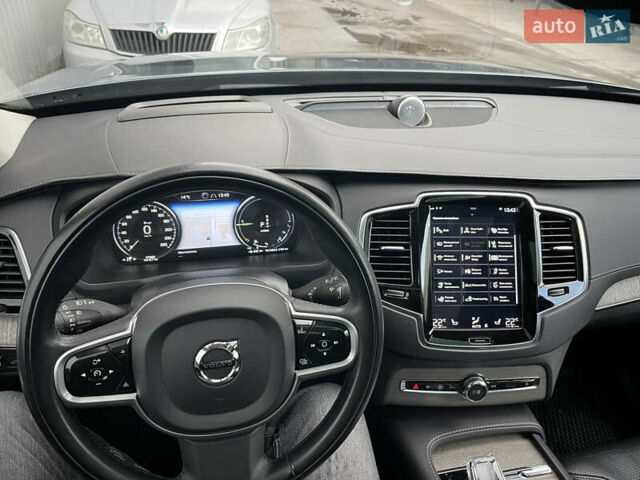 Вольво ХС90 2021 в Киеве на Automoto.ua Синий Вольво ХС90, объемом двигателя 1.97 л и пробегом 57 тыс. км за 52000 $, фото 31 на Automoto.ua