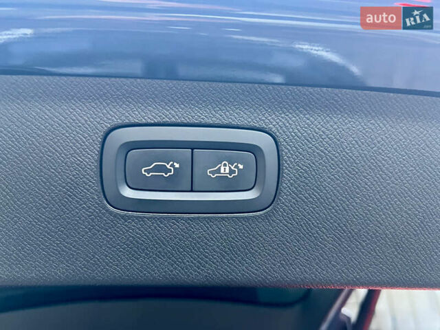 Синий Вольво ХС90, объемом двигателя 2 л и пробегом 69 тыс. км за 46900 $, фото 66 на Automoto.ua