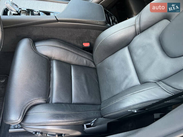 Синий Вольво ХС90, объемом двигателя 2 л и пробегом 69 тыс. км за 46900 $, фото 28 на Automoto.ua