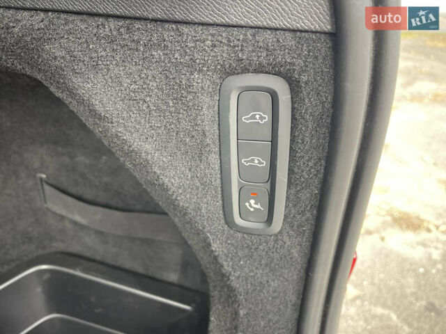 Вольво ХС90 2021 в Киеве на Automoto.ua Синий Вольво ХС90, объемом двигателя 1.97 л и пробегом 57 тыс. км за 52000 $, фото 43 на Automoto.ua