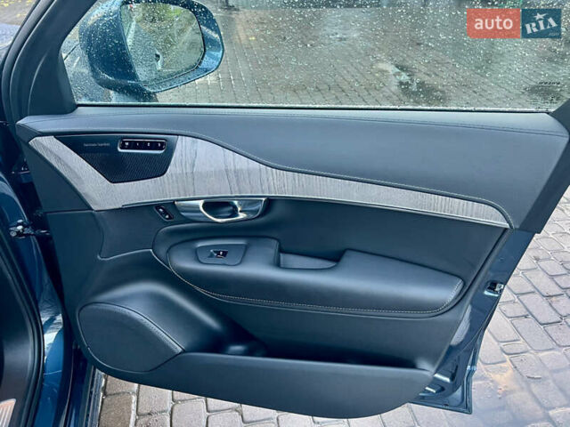 Синий Вольво ХС90, объемом двигателя 2 л и пробегом 69 тыс. км за 46900 $, фото 40 на Automoto.ua