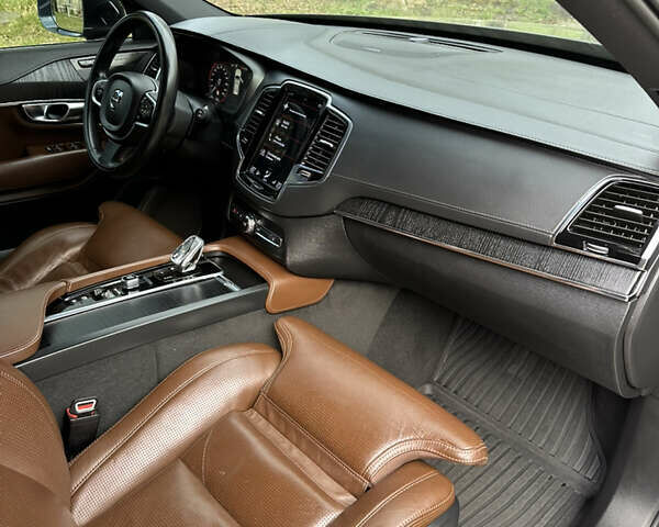 Синий Вольво ХС90, объемом двигателя 1.97 л и пробегом 83 тыс. км за 49100 $, фото 45 на Automoto.ua