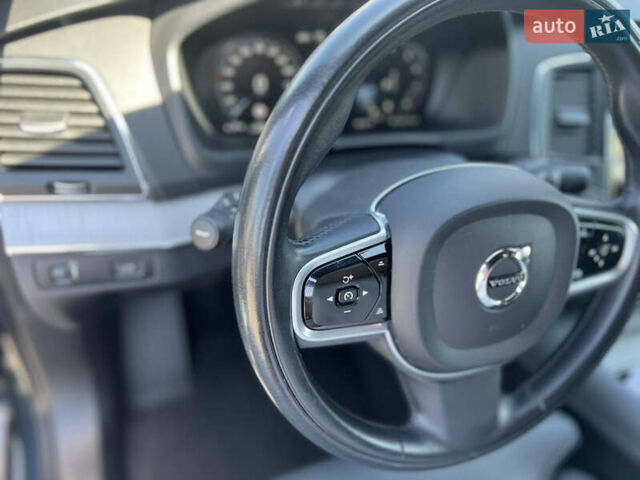 Синій Вольво ХС90, об'ємом двигуна 1.97 л та пробігом 53 тис. км за 48500 $, фото 9 на Automoto.ua
