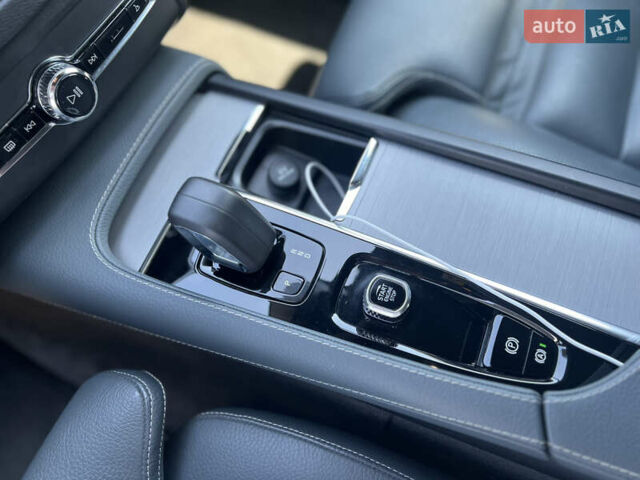 Синій Вольво ХС90, об'ємом двигуна 1.97 л та пробігом 53 тис. км за 48500 $, фото 10 на Automoto.ua
