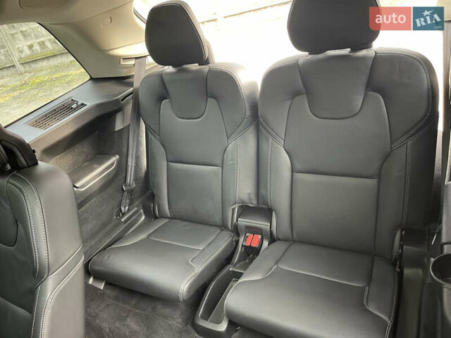 Вольво ХС90 2021 в Киеве на Automoto.ua Синий Вольво ХС90, объемом двигателя 1.97 л и пробегом 57 тыс. км за 52000 $, фото 40 на Automoto.ua