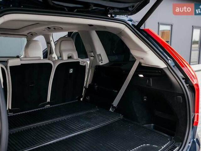 Синій Вольво ХС90, об'ємом двигуна 1.97 л та пробігом 27 тис. км за 62000 $, фото 55 на Automoto.ua