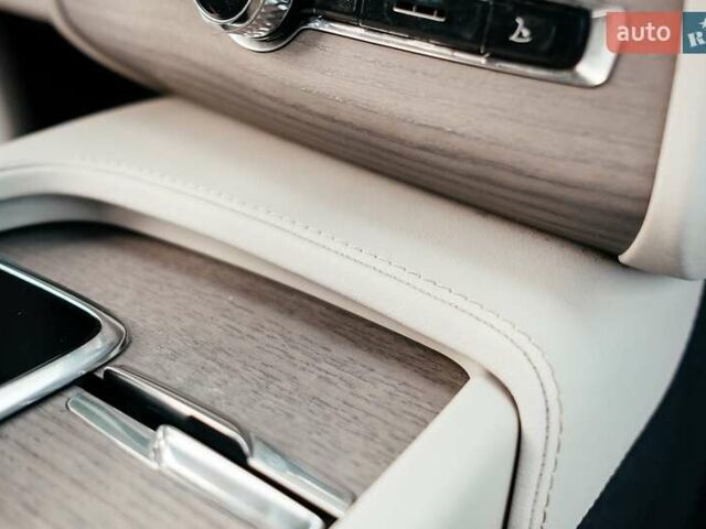 Синій Вольво ХС90, об'ємом двигуна 1.97 л та пробігом 27 тис. км за 62000 $, фото 224 на Automoto.ua