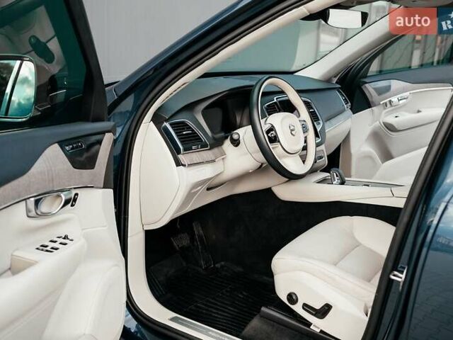 Синій Вольво ХС90, об'ємом двигуна 1.97 л та пробігом 27 тис. км за 62000 $, фото 152 на Automoto.ua