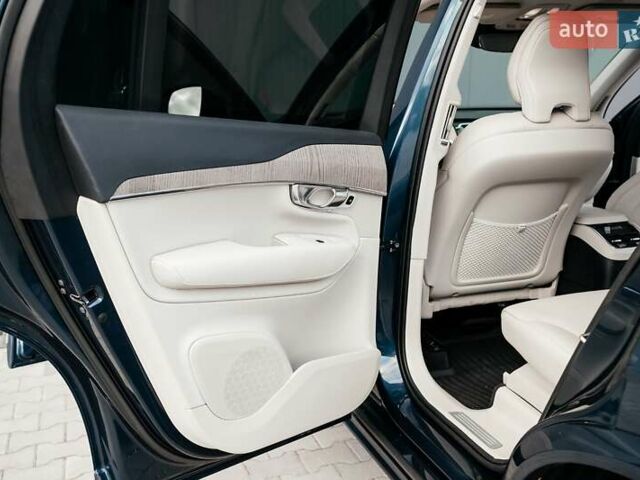 Синій Вольво ХС90, об'ємом двигуна 1.97 л та пробігом 27 тис. км за 62000 $, фото 172 на Automoto.ua