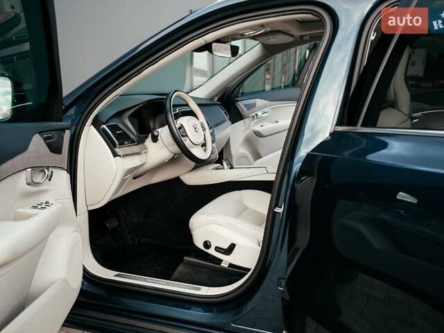 Синій Вольво ХС90, об'ємом двигуна 1.97 л та пробігом 27 тис. км за 62000 $, фото 66 на Automoto.ua