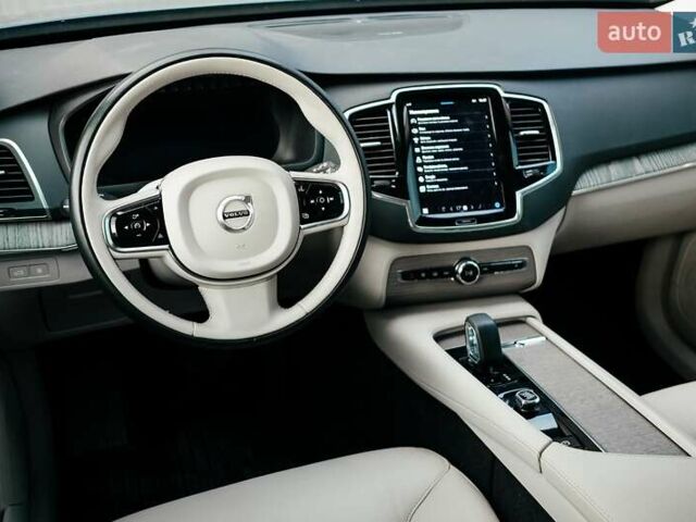 Синій Вольво ХС90, об'ємом двигуна 1.97 л та пробігом 27 тис. км за 62000 $, фото 166 на Automoto.ua