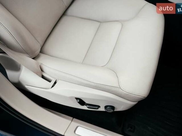 Синій Вольво ХС90, об'ємом двигуна 1.97 л та пробігом 27 тис. км за 62000 $, фото 27 на Automoto.ua