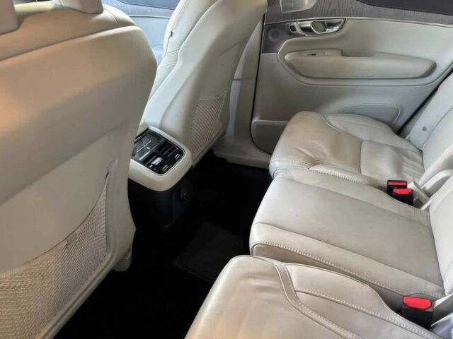 Синий Вольво ХС90, объемом двигателя 2 л и пробегом 20 тыс. км за 5725 $, фото 10 на Automoto.ua